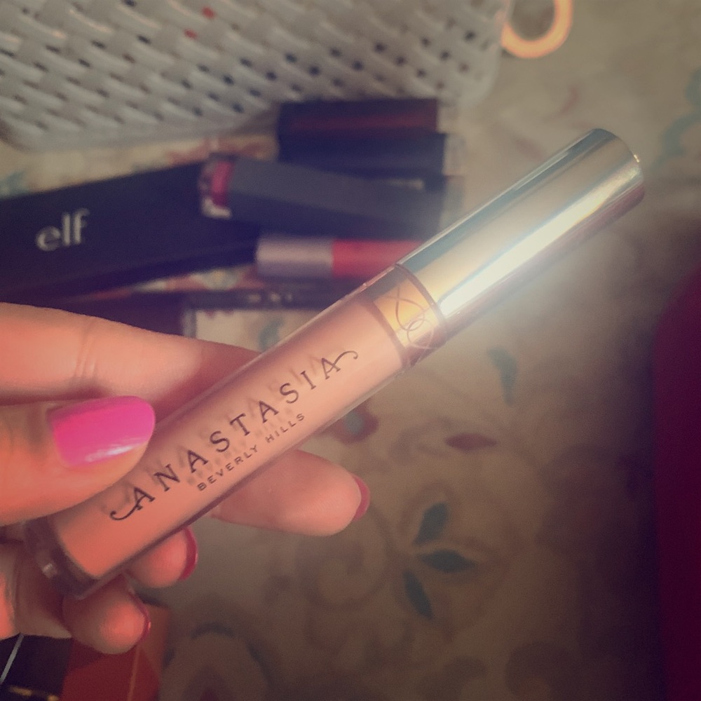 Anastasia liquid lipstick (Naked)